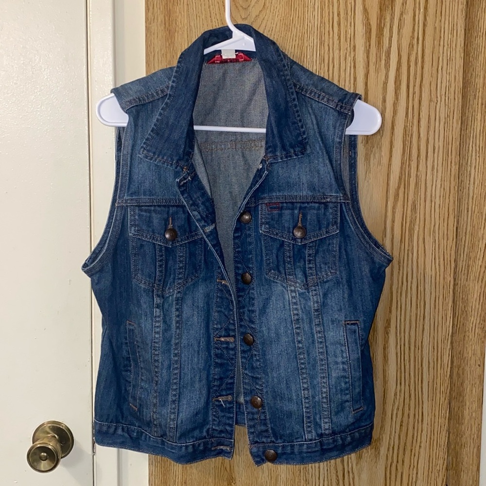 Adam Levine Jean vest - Picture 2 of 8
